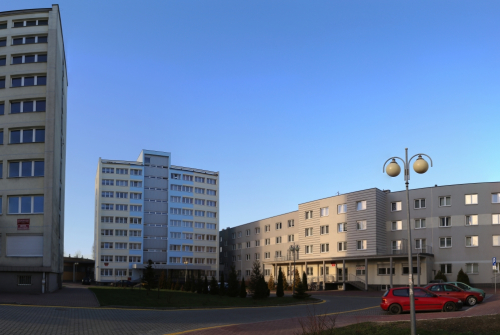 Akademiki. Widok budynków z zewnątrz.